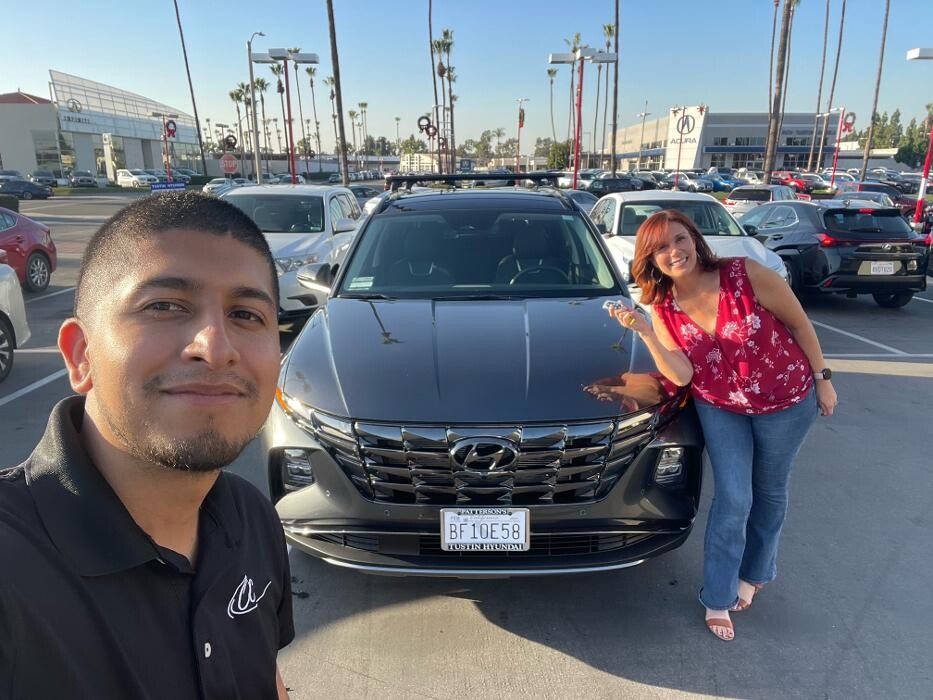 Images Tustin Hyundai