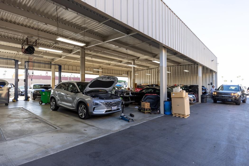 Images Tustin Hyundai