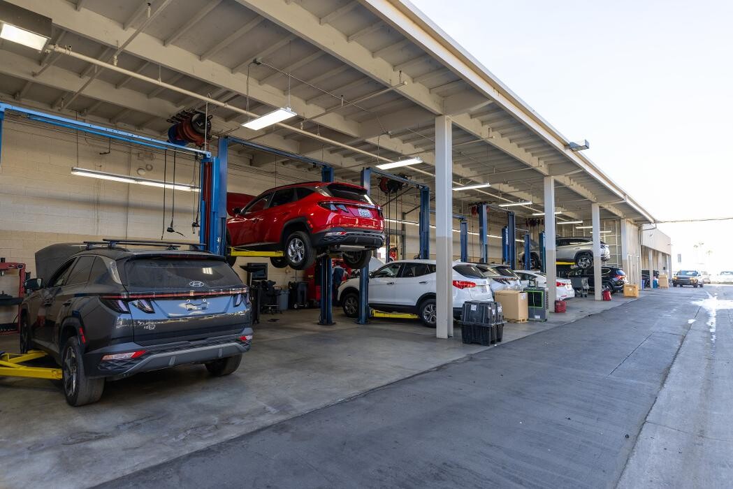 Images Tustin Hyundai