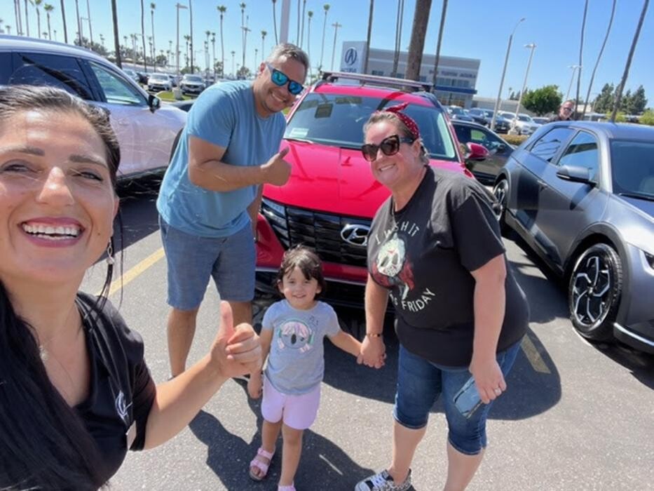 Images Tustin Hyundai