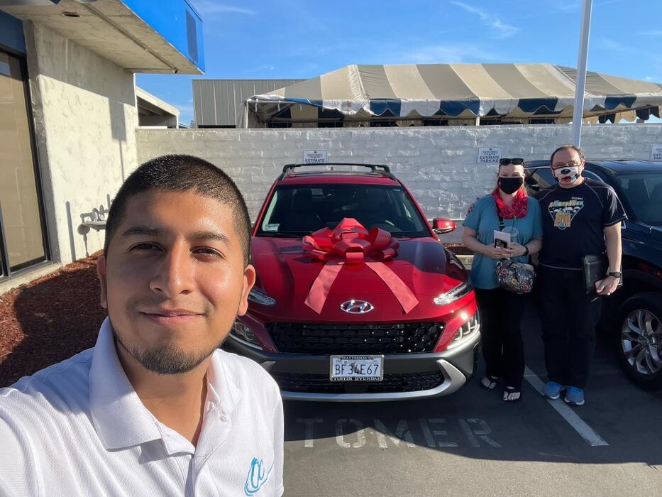 Images Tustin Hyundai
