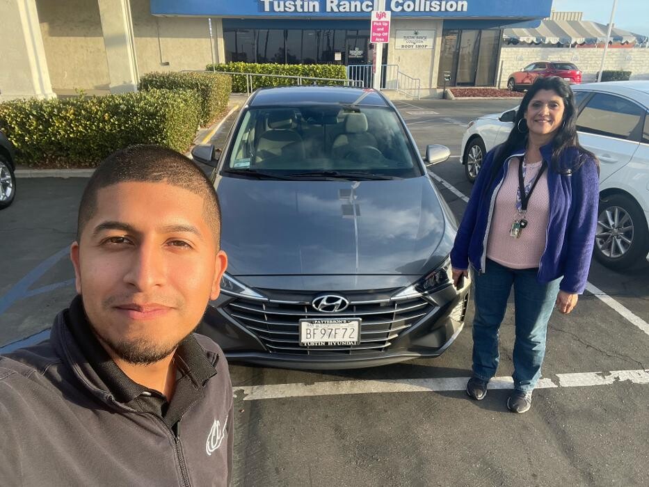 Images Tustin Hyundai