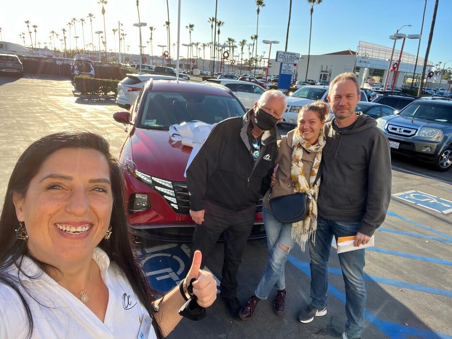 Images Tustin Hyundai