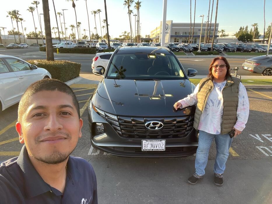 Images Tustin Hyundai