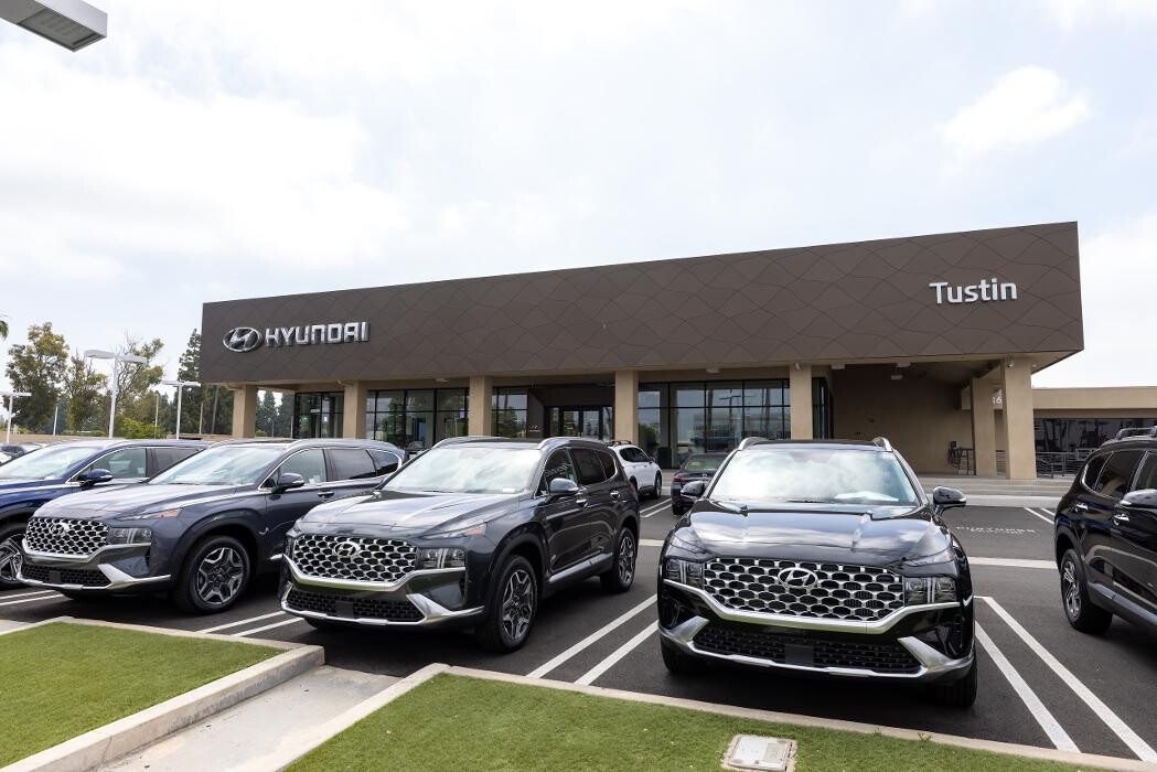 Images Tustin Hyundai