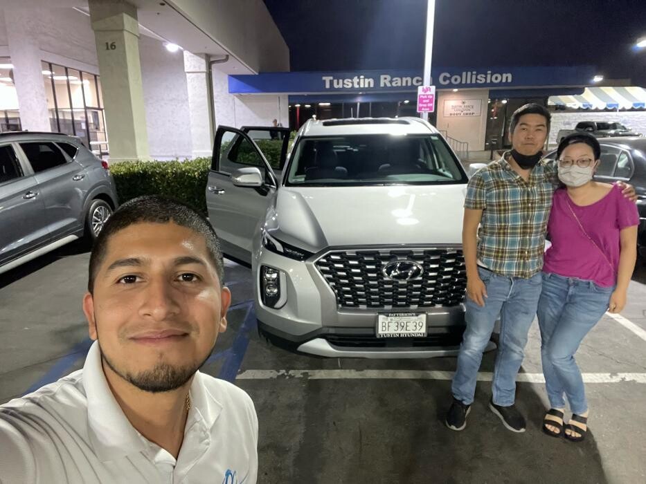 Images Tustin Hyundai