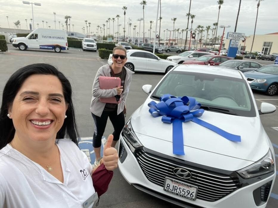 Images Tustin Hyundai