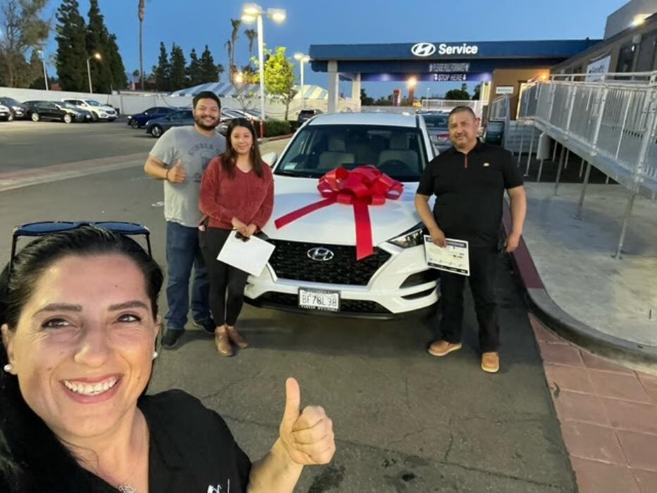 Images Tustin Hyundai