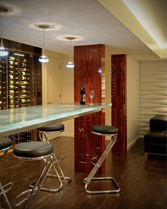 Images Bell Mirror & Glass Inc.