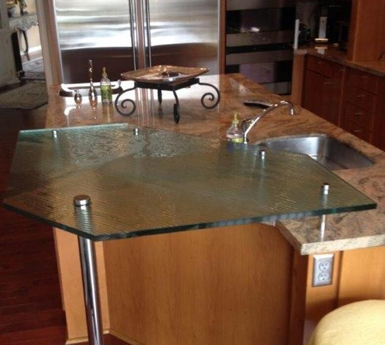Images Bell Mirror & Glass Inc.