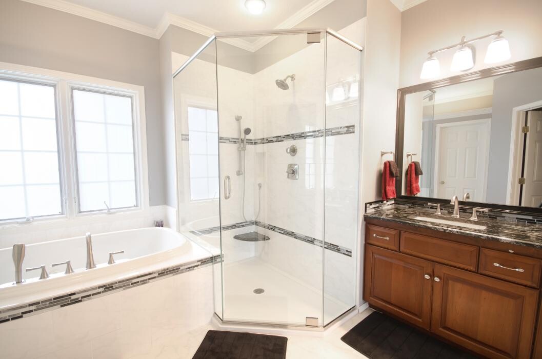 Images Bell Mirror & Glass Inc.