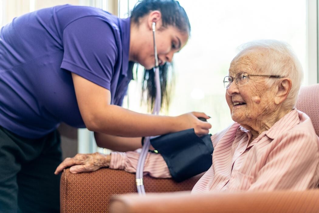 Images Shorewood Senior Campus