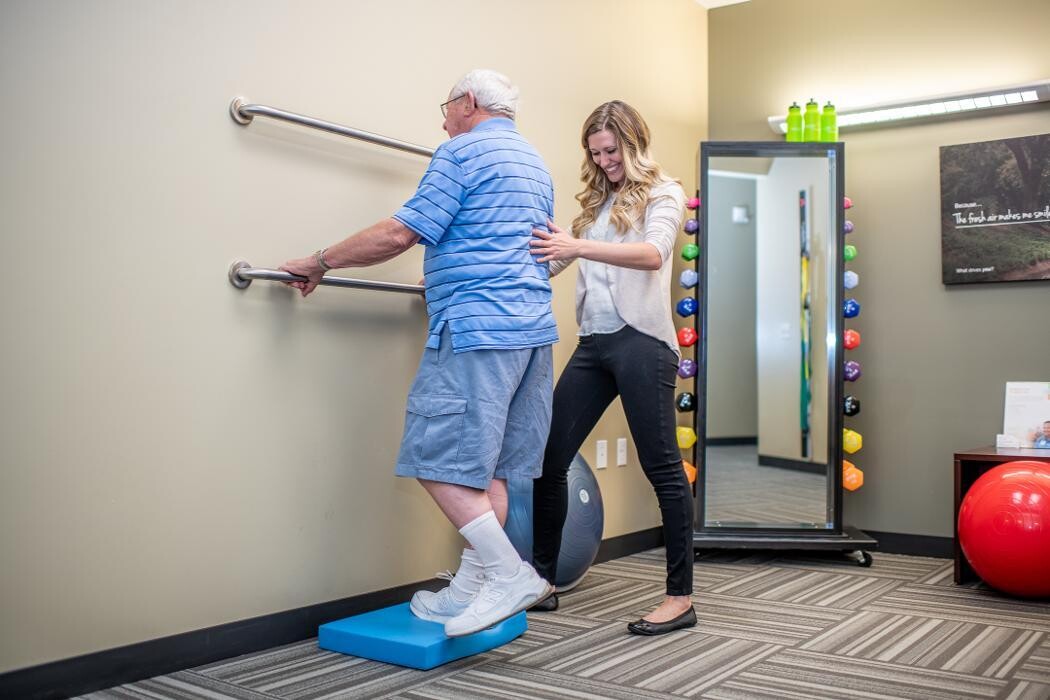 Images Shorewood Senior Campus