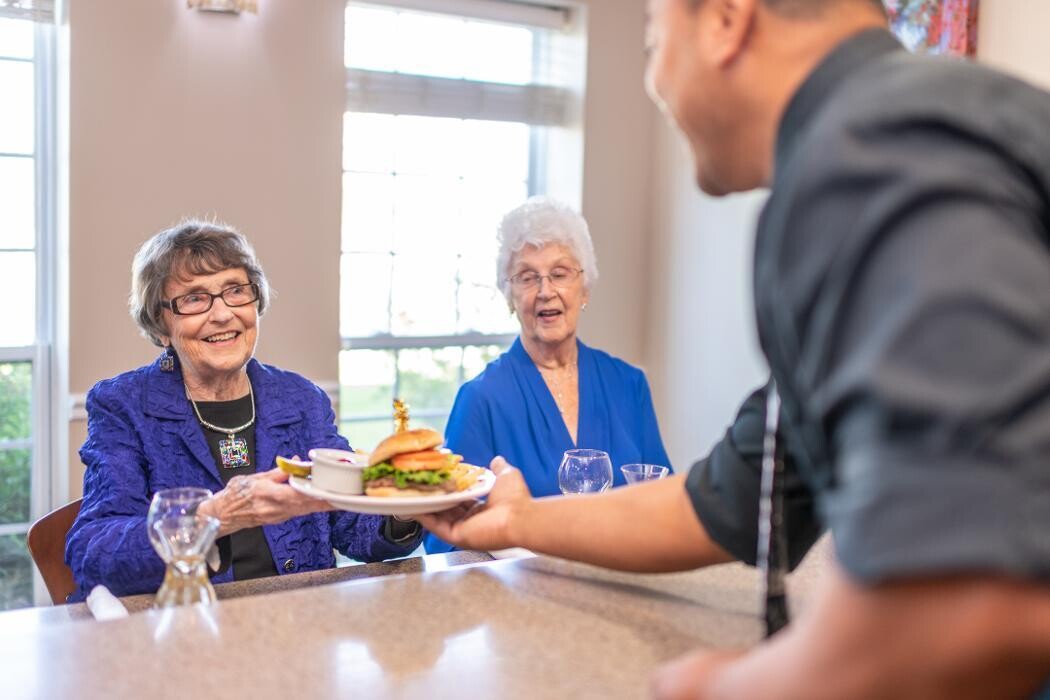 Images Shorewood Senior Campus