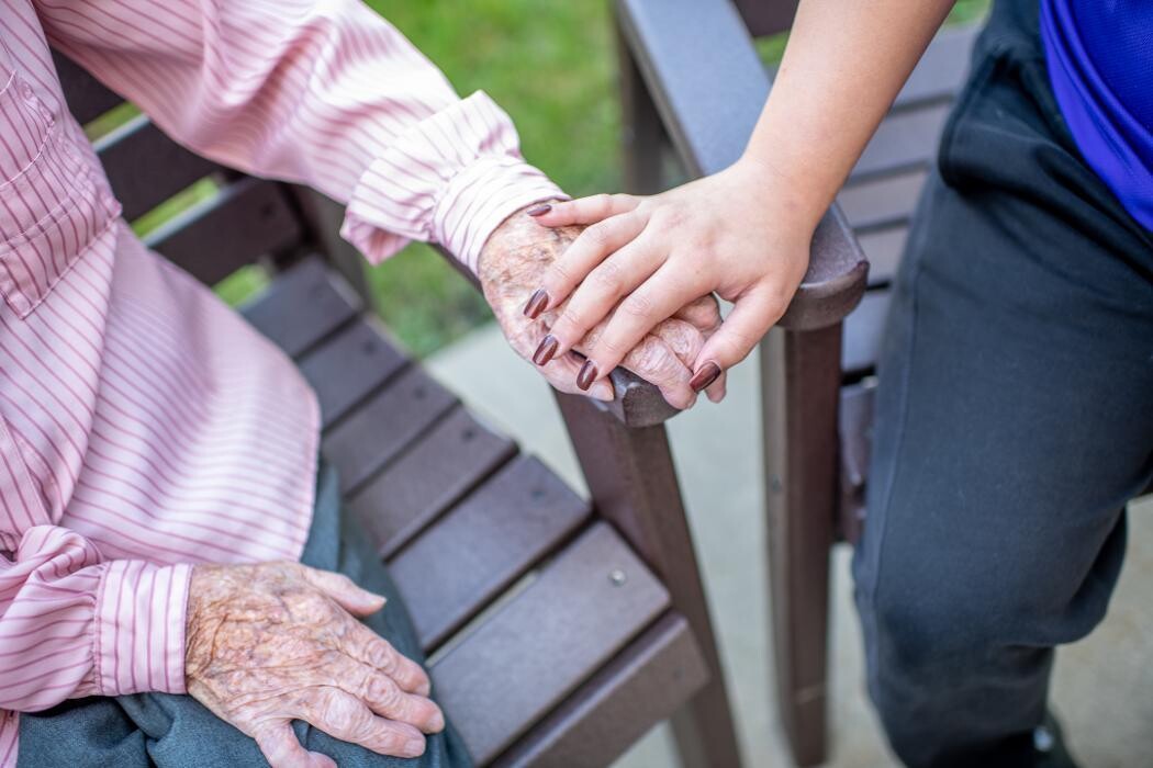 Images Shorewood Senior Campus