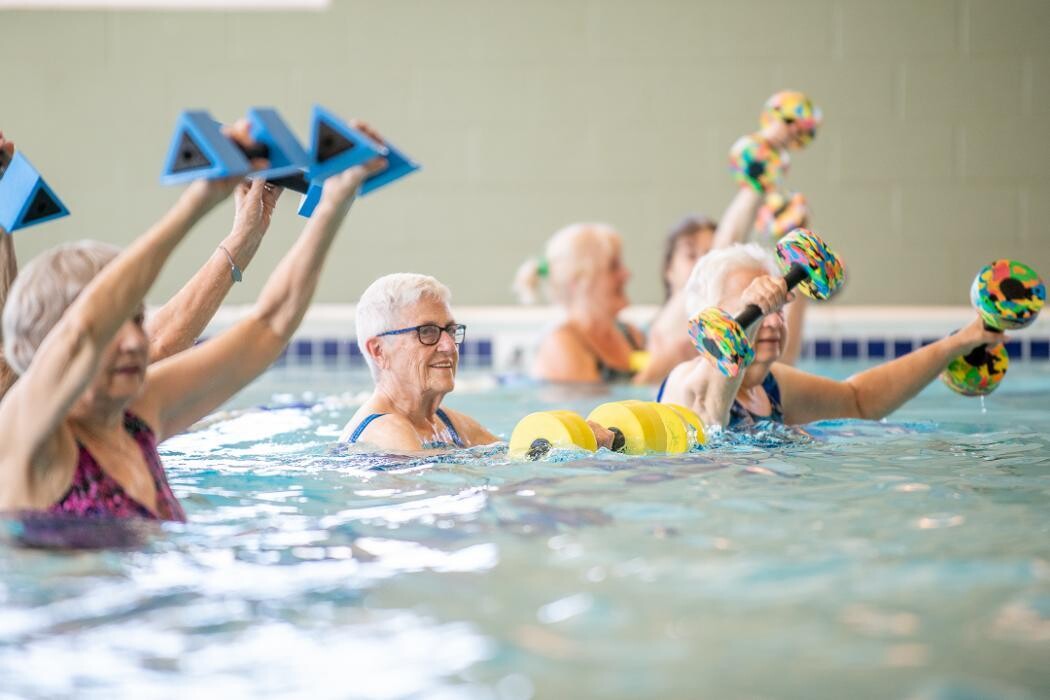 Images Shorewood Senior Campus