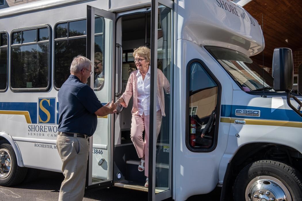 Images Shorewood Senior Campus