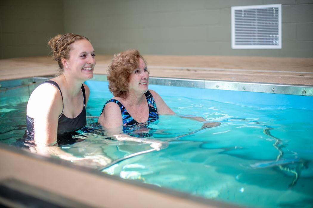 Images Shorewood Senior Campus