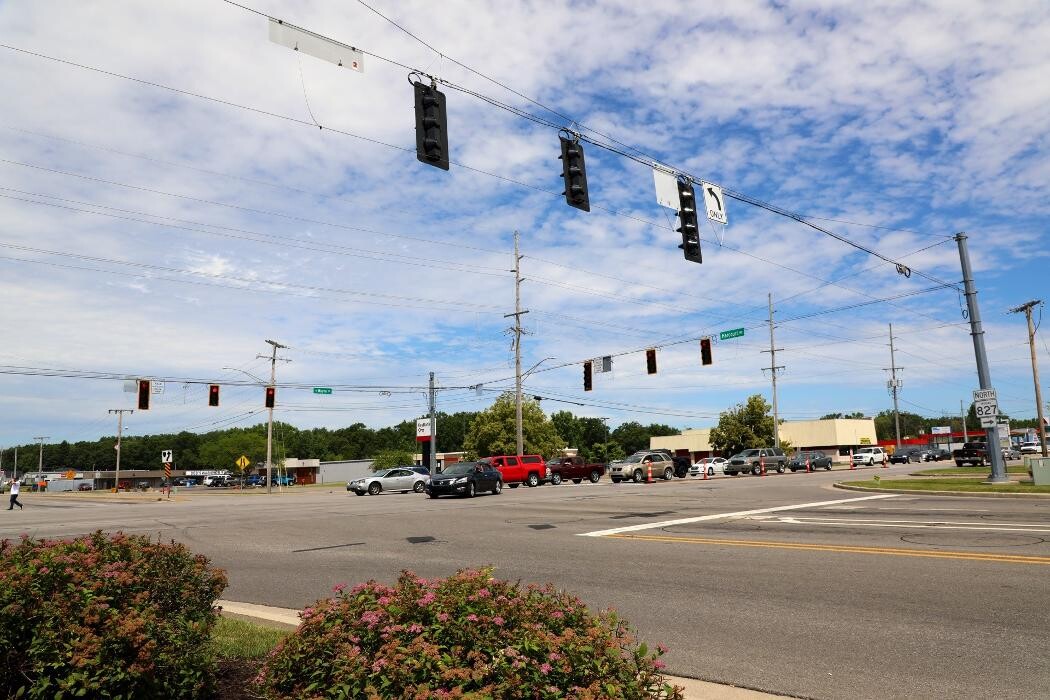 Images Hungry Howie's Pizza