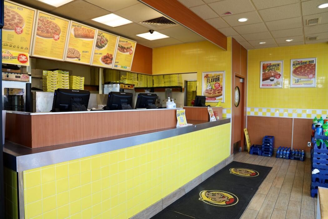 Images Hungry Howie's Pizza
