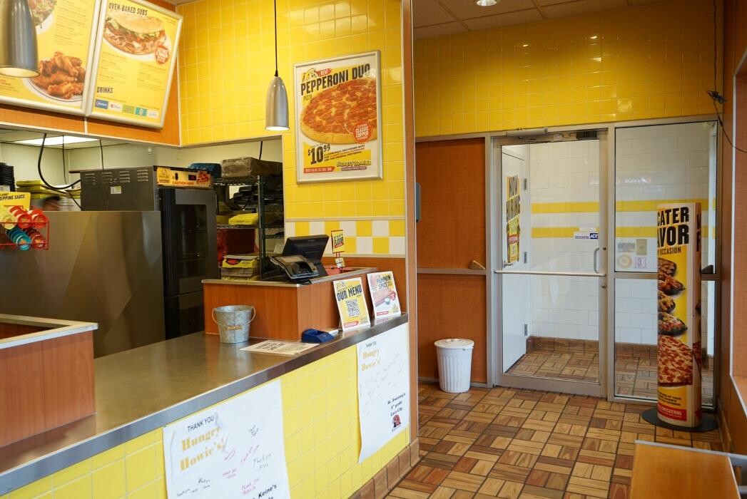 Images Hungry Howie's Pizza