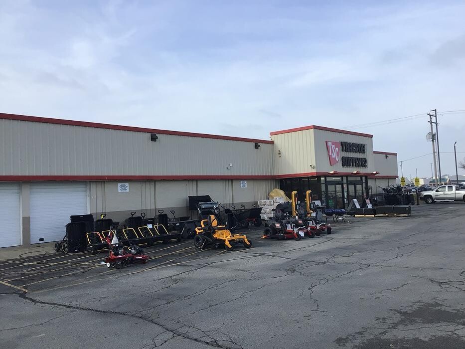 Images Tractor Supply Co.