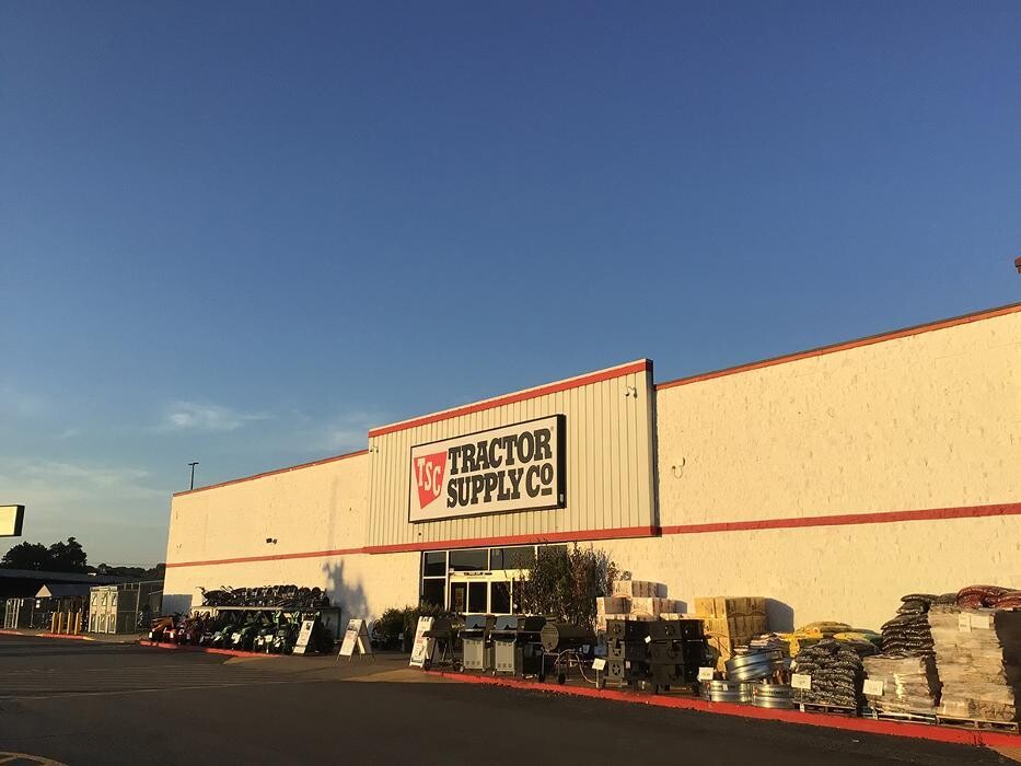 Images Tractor Supply Co.