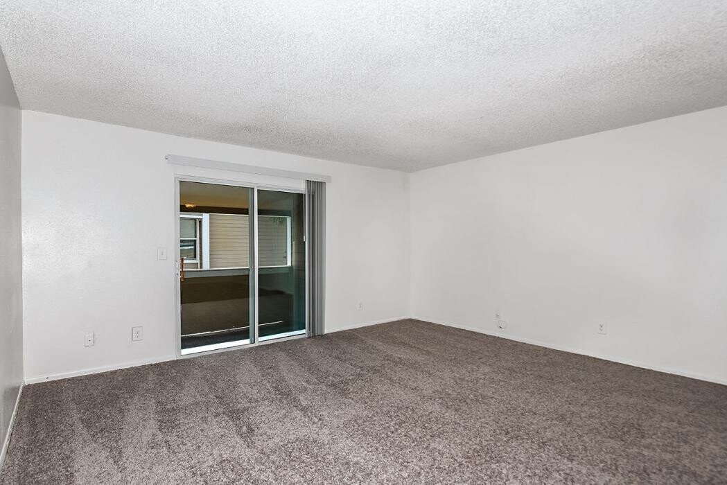 Images Woodlake Villas