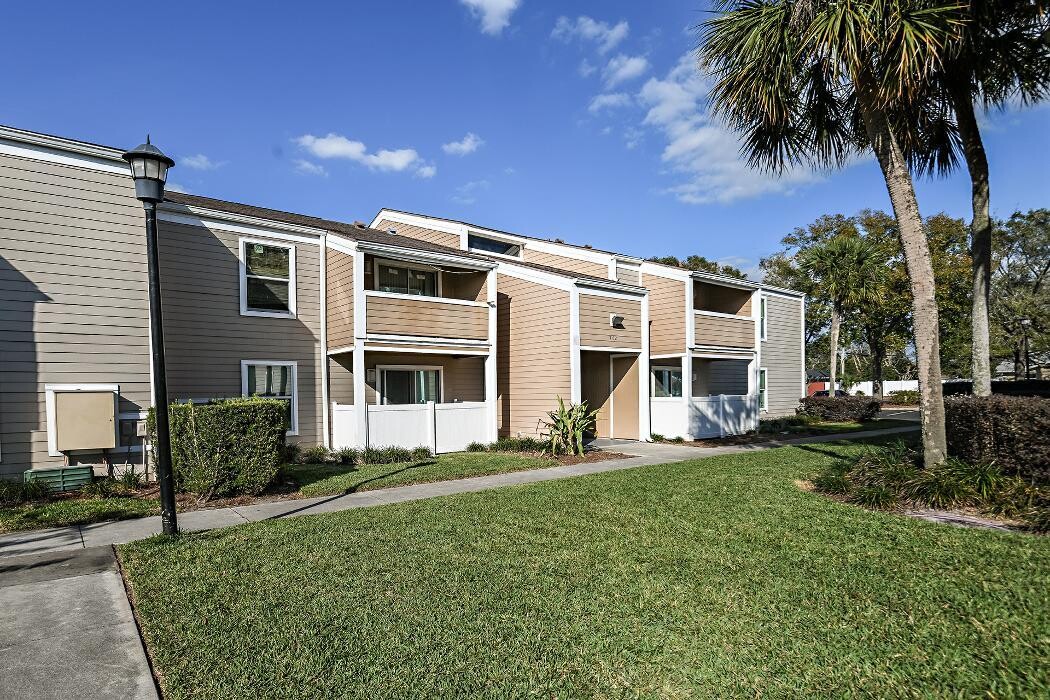 Images Woodlake Villas