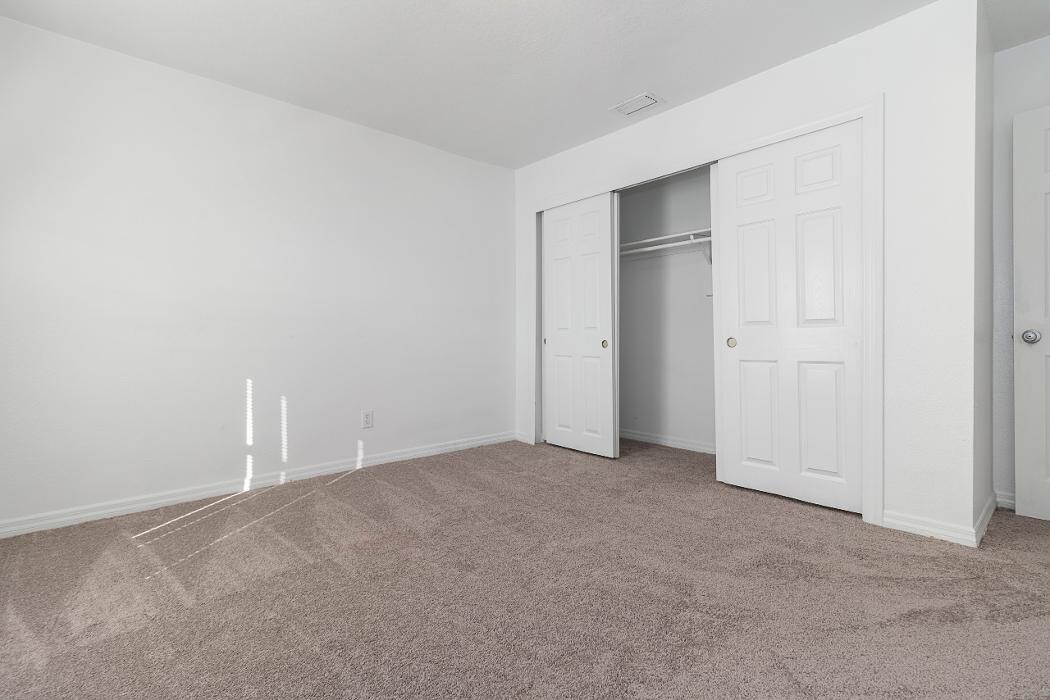 Images Woodlake Villas