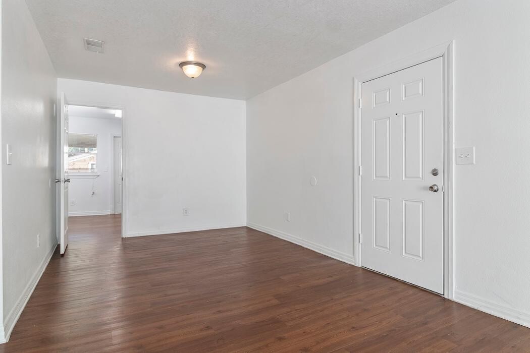 Images Woodlake Villas