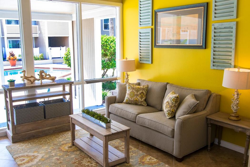 Images Woodlake Villas
