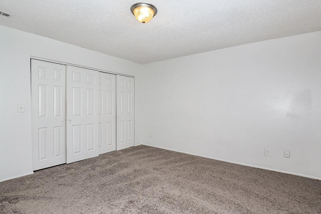 Images Woodlake Villas