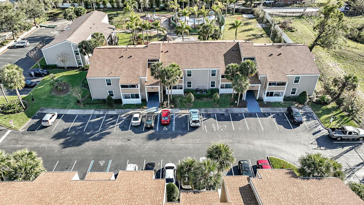 Images Woodlake Villas