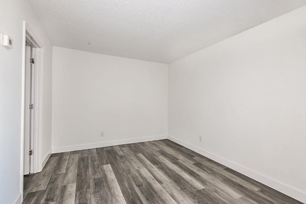 Images Woodlake Villas