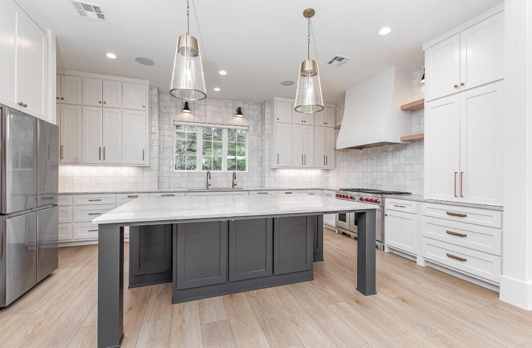 Images MTTS Granite & Marble