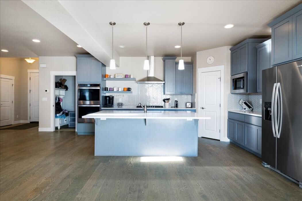 Images Peak Properties