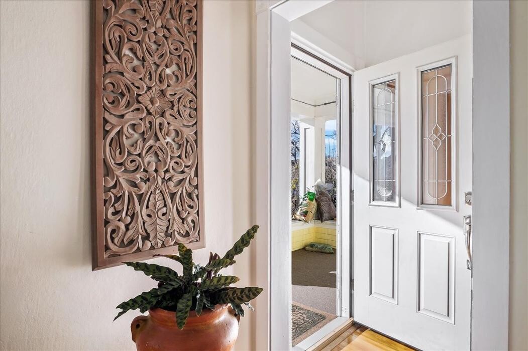 Images Peak Properties