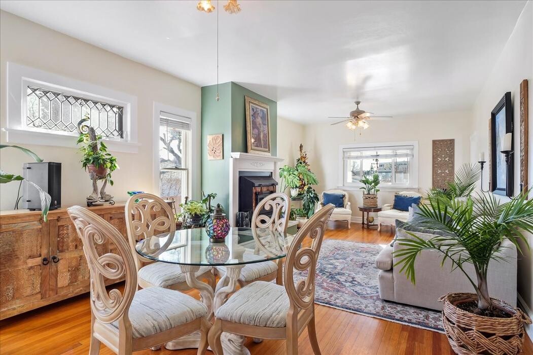 Images Peak Properties