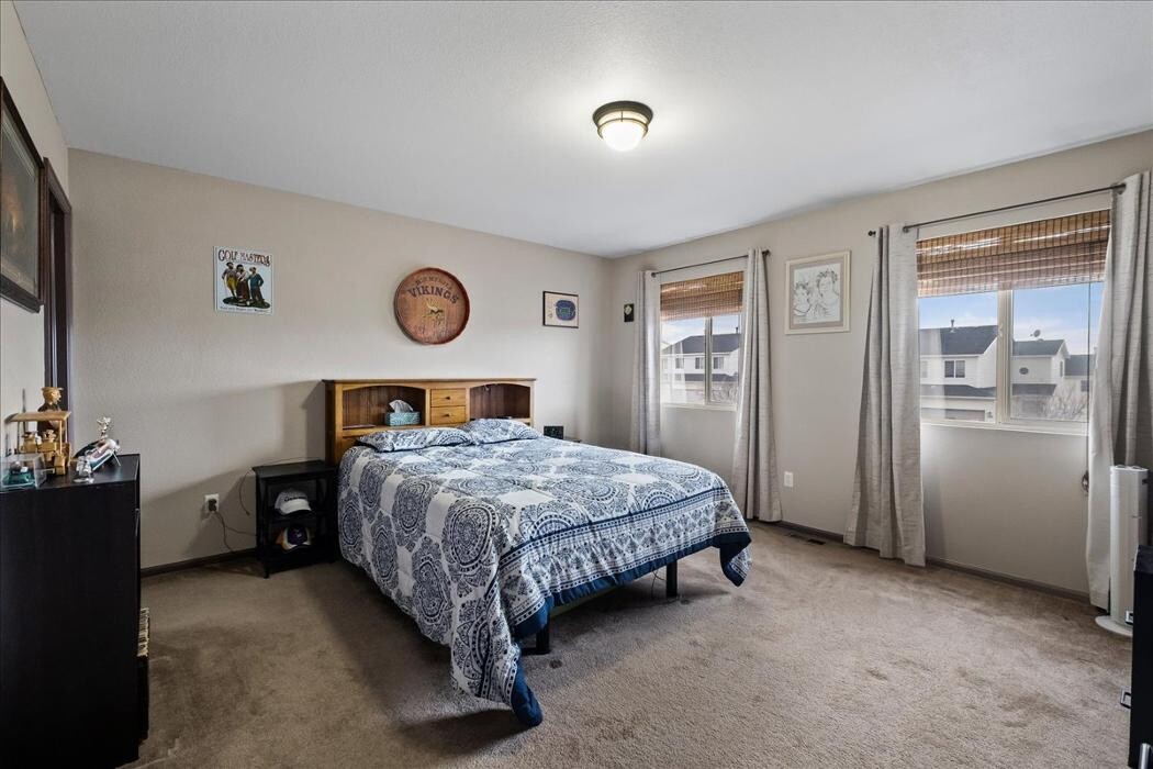 Images Peak Properties