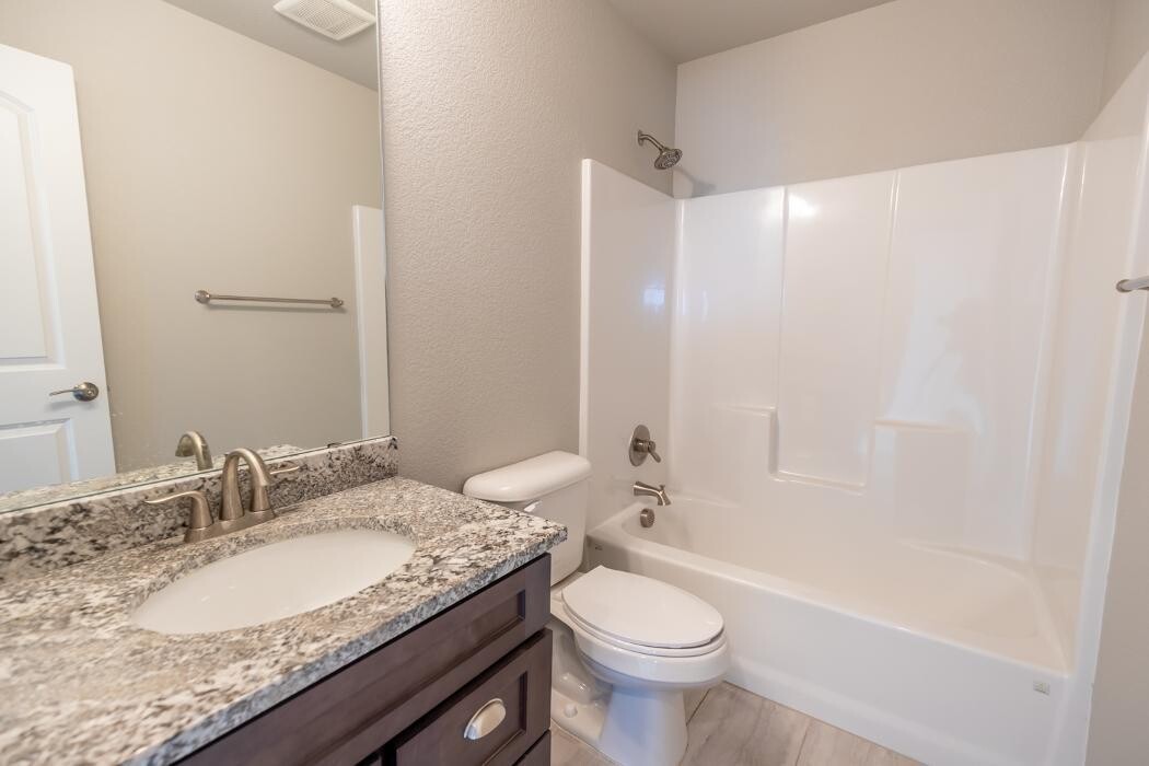 Images Peak Properties