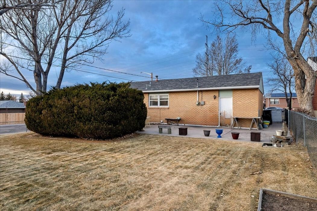 Images Peak Properties