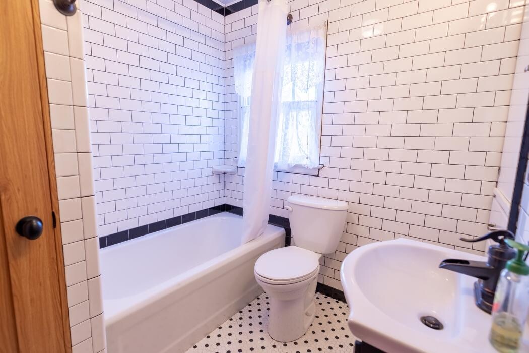 Images Peak Properties