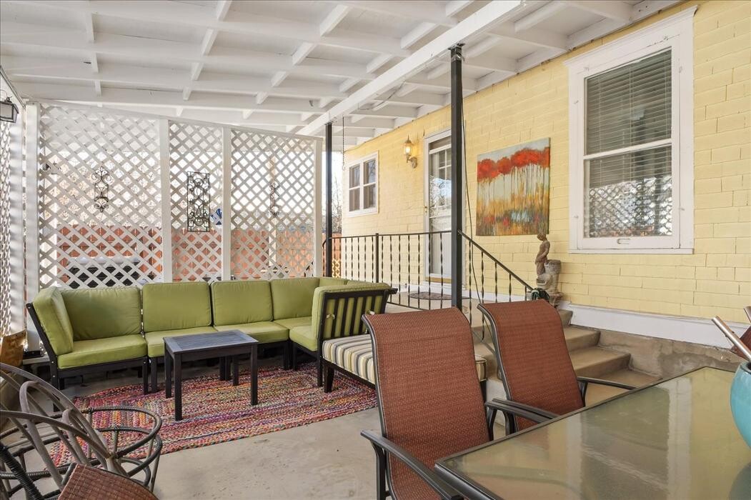 Images Peak Properties