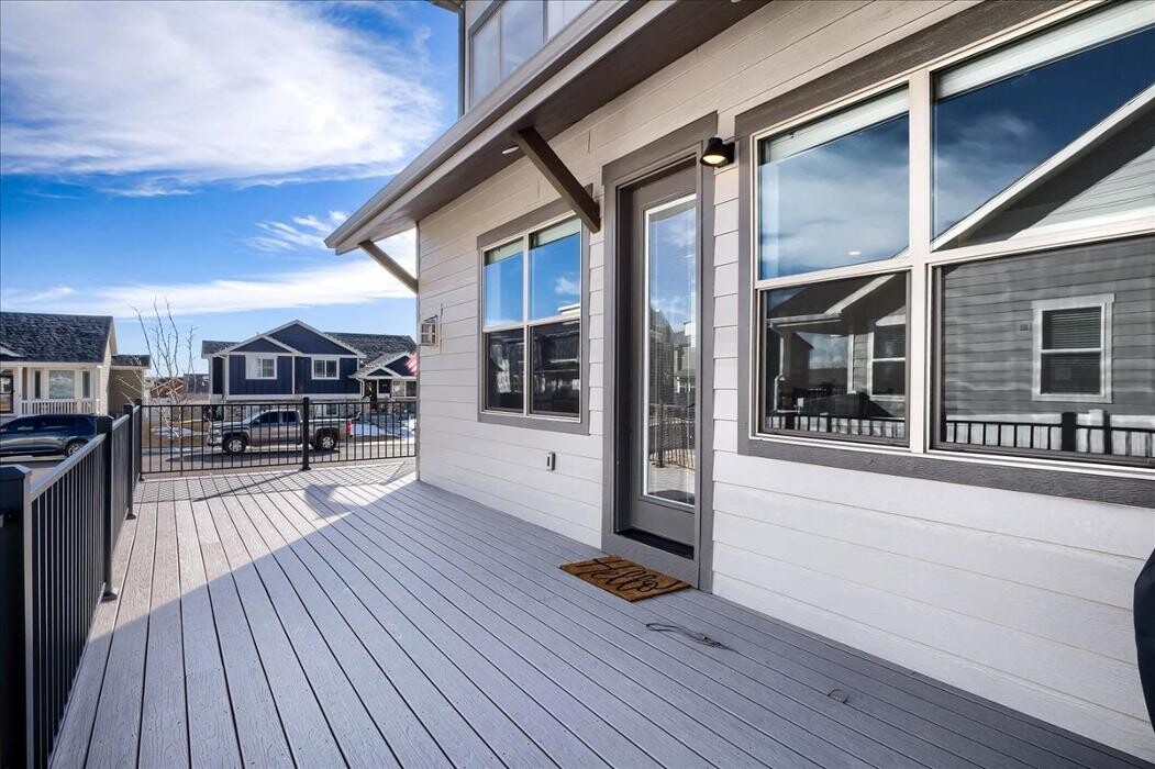 Images Peak Properties