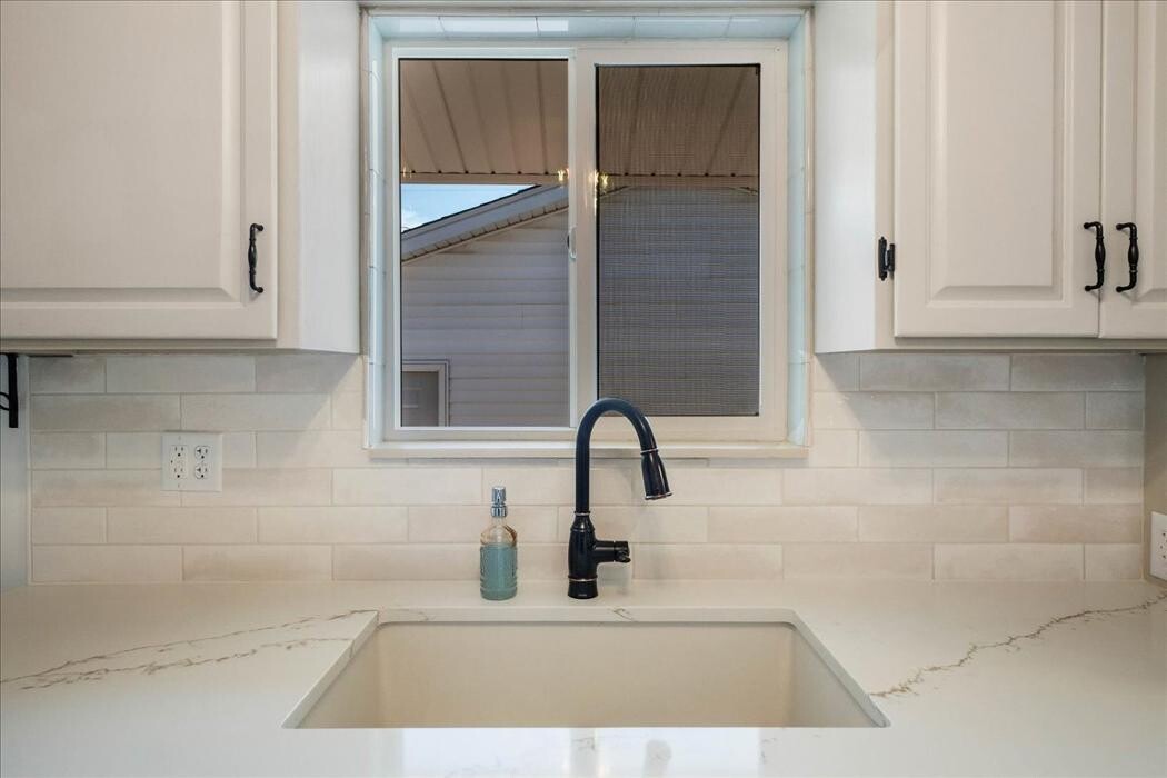 Images Peak Properties