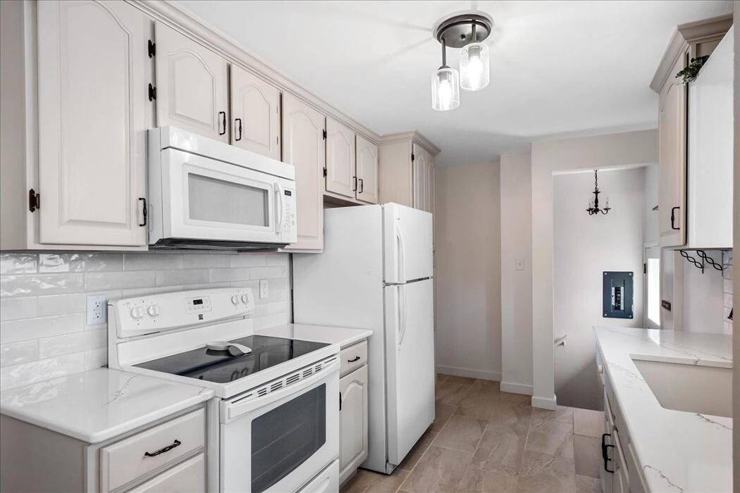 Images Peak Properties