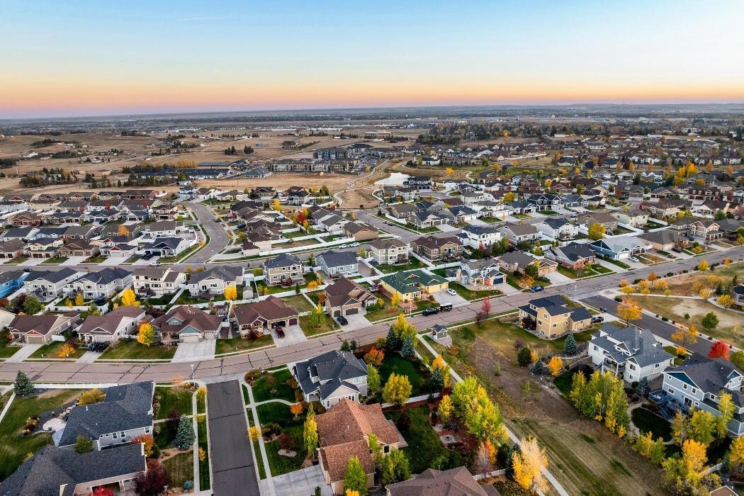 Images Peak Properties