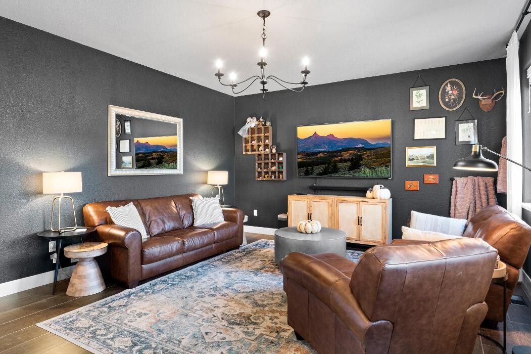 Images Peak Properties