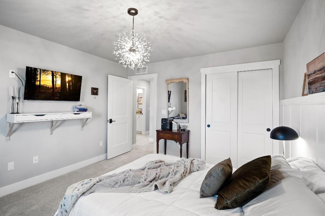 Images Peak Properties